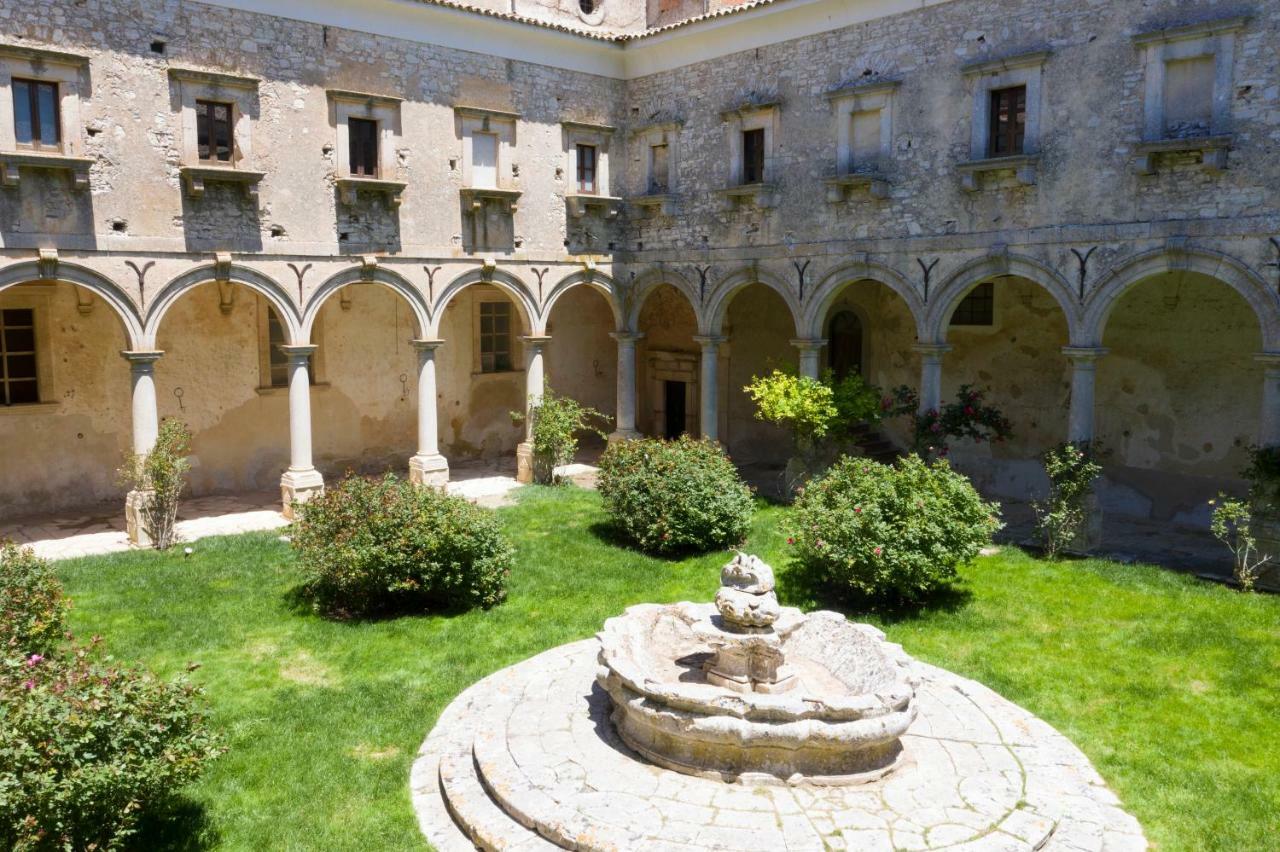 Contessa Entellina Abbazia Santa Maria Del Bosco旅馆 外观 照片